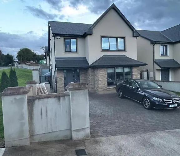 Δωμάτια σε οικογενειακή κατοικία 1 Luxurious In Family *