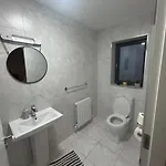 1 Luxurious In Family Quarto em Acomodações Particulares *